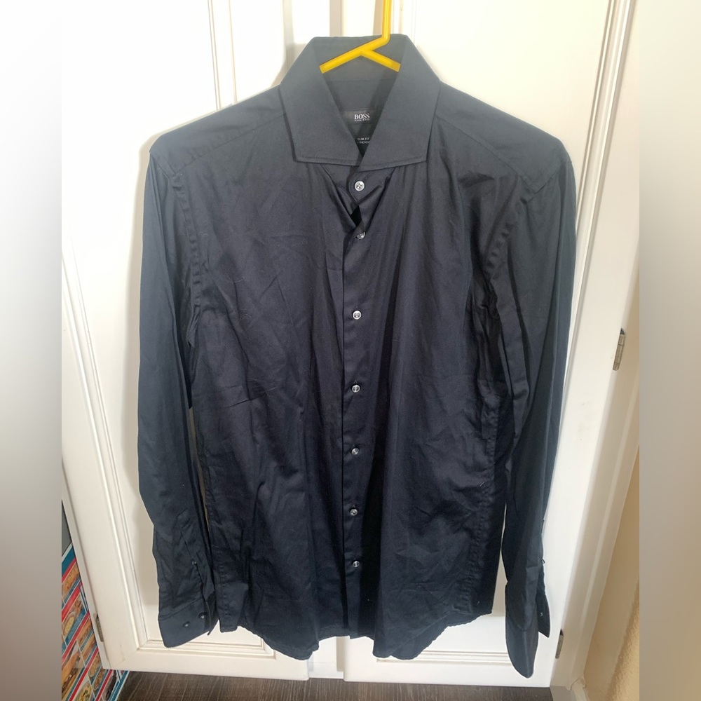 Hugo Boss men’s dress shirt